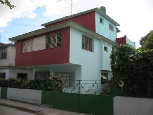 'Vista exterior' Casas particulares are an alternative to hotels in Cuba.